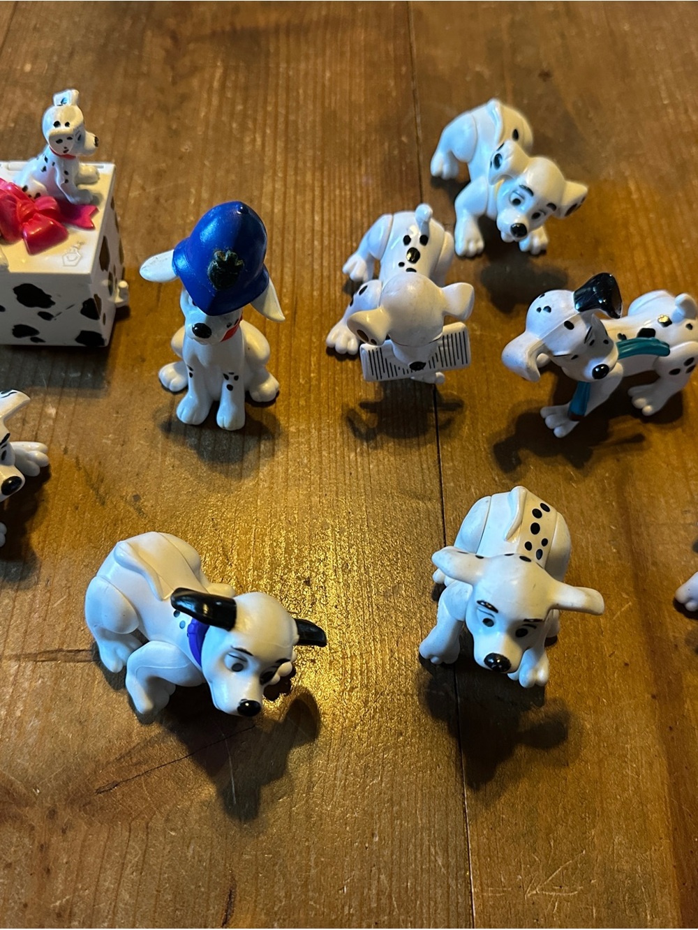 Lot of 9 Vintage DISNEY 101 Dalmatians Mini Figure White & Black
